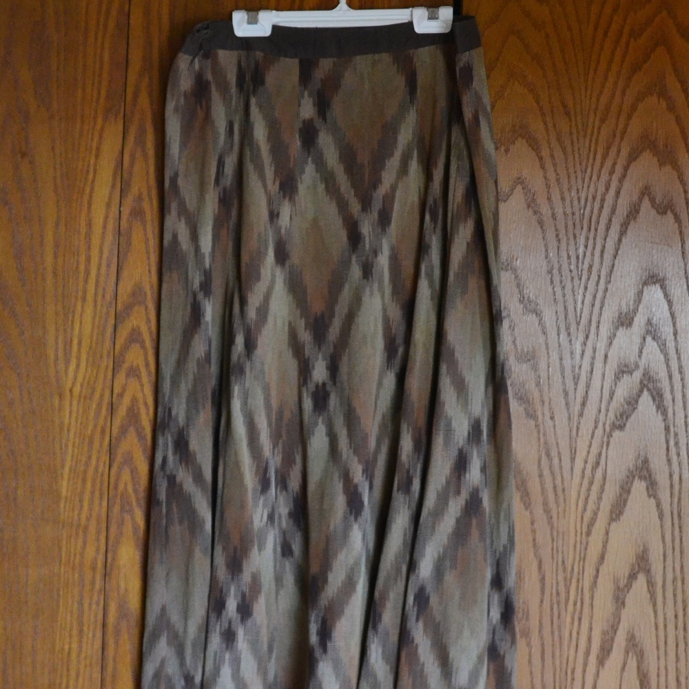 Brown skirt
